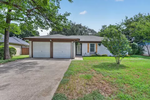 324 N Heights Dr, Crowley, TX 76036