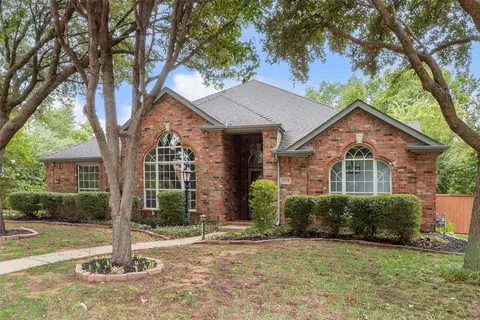 828 Abbots Ln, Denton, TX 76205