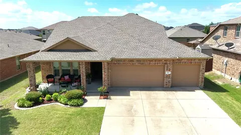 309 Magnolia Dr, Nevada, TX 75173