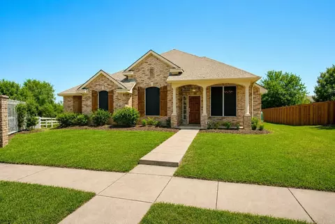4402 Horizon Dr, Garland, TX 75043