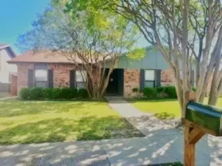 2004 White Ash Rd, Carrollton, TX 75007