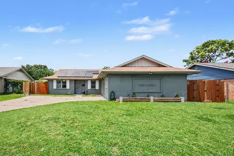 1617 Pebble Beach Dr, Lewisville, TX 75067