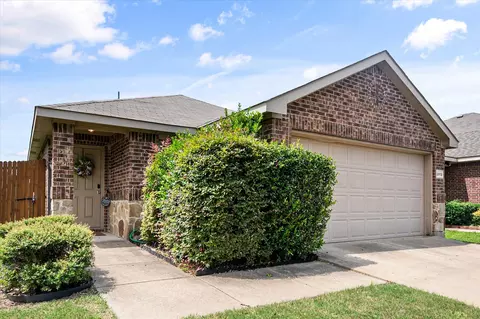 2012 Victorian Dr, Forney, TX 75126