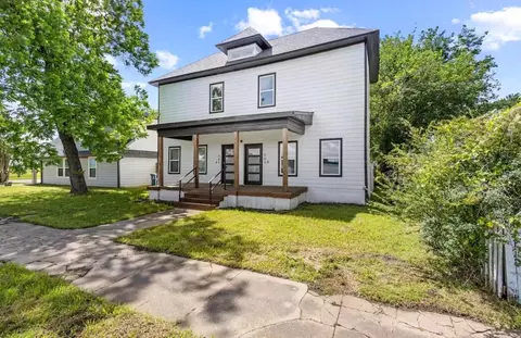 504 W Owing St, Denison, TX 75020