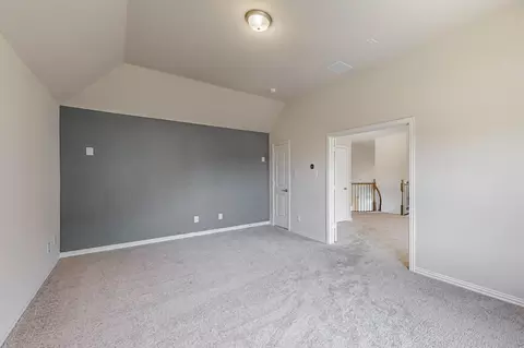 Bedroom - 422 Crestview Dr, Midlothian, TX 76065 photo 4 of 5