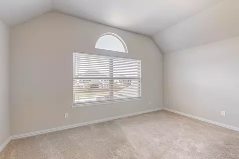 Bedroom - 422 Crestview Dr, Midlothian, TX 76065 photo 2 of 5