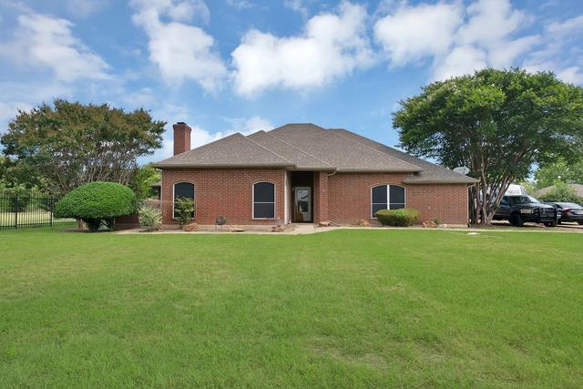 307 Johnson Ln, Red Oak, TX 75154