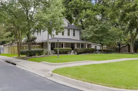 708 W Marvin Ave, Waxahachie, TX 75165