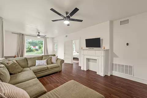 1609 Reuter Ave, Waco, TX 76708 photo 3