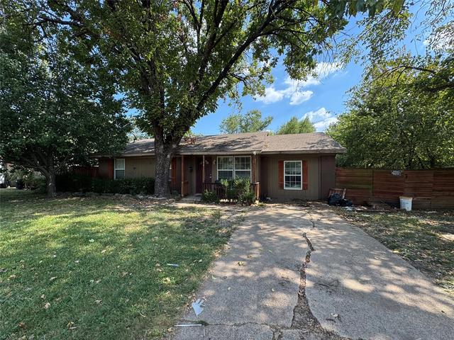 1104 Ridgeview St, Mesquite, TX 75149