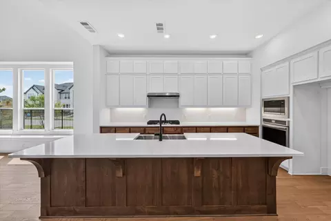 Kitchen - 4444 Lamplights Dr, Prosper, TX 75078 photo 2 of 4