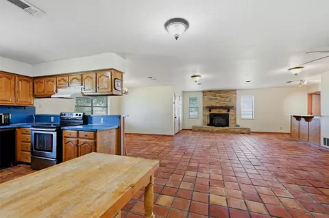 976 County Road 4070, Ector, TX 75439 photo 18