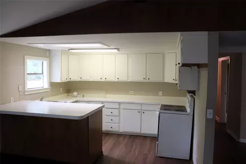 Kitchen - 4366 E Interstate 30, Campbell, TX 75422 photo 1 of 2