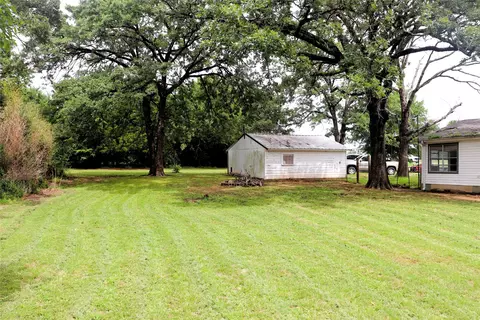 Exterior - 4366 E Interstate 30, Campbell, TX 75422 photo 3 of 6