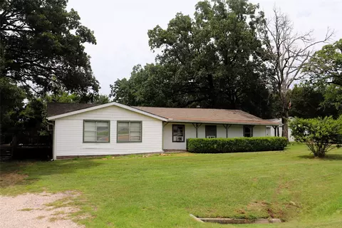Exterior - 4366 E Interstate 30, Campbell, TX 75422 photo 2 of 6