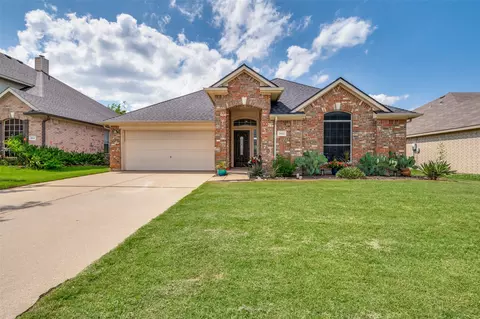 902 Cutting Horse Dr, Mansfield, TX 76063