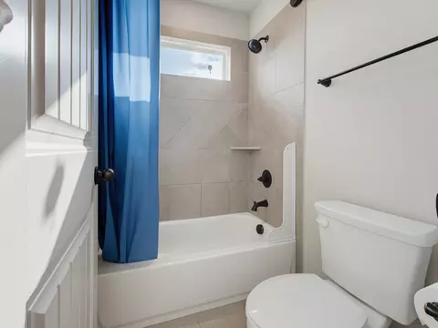 Bath - 14212 Borealis Dr, Haslet, TX 76052 photo 6 of 6