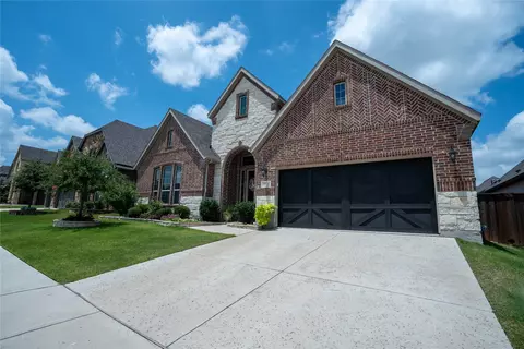 10316 Colina Dr, Fort Worth, TX 76126
