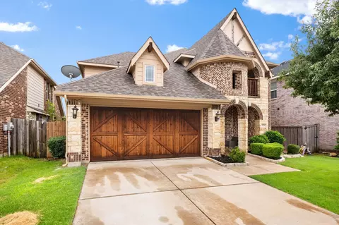 1624 Zebra Finch Dr, Little Elm, TX 75068