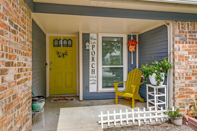 6520 Constitution Dr, Watauga, TX 76148