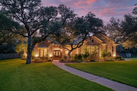 105 Royal Springs Ln, Crawford, TX 76638