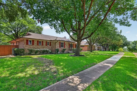 9834 Windledge Dr, Dallas, TX 75238