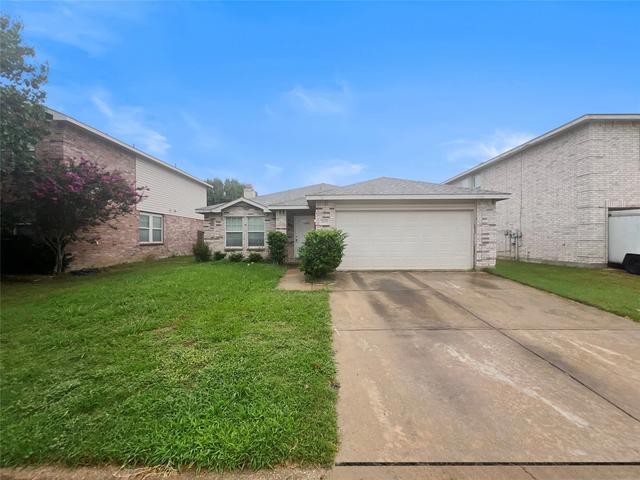 3832 Foxhound Ln, Fort Worth, TX 76123