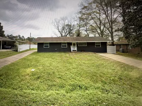 1810 Lexington St, Ruston, LA 71273