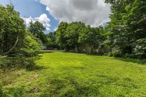 808 E Clay St, Waco, TX 76704 photo 3