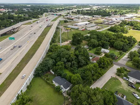 808 E Clay St, Waco, TX 76704 photo 9