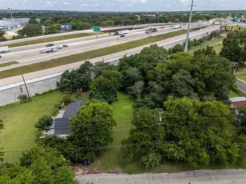 808 E Clay St, Waco, TX 76704 photo 6