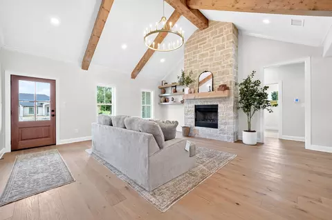 301 Grace Ln, Athens, TX 75751