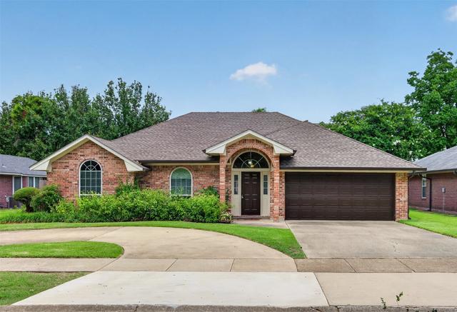 2204 Middle Creek Blvd, Bossier City, LA 71111