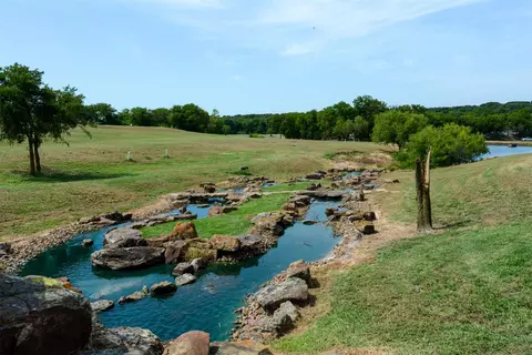125 Pond Trl, Kemp, TX 75143