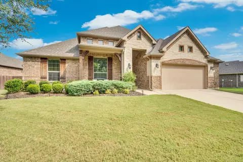 441 Lake Park Dr, Midlothian, TX 76065