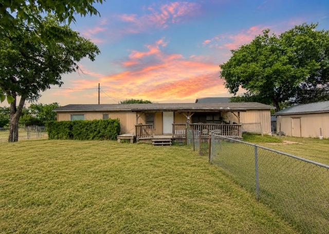 158 County Road 1813, Clifton, TX 76634