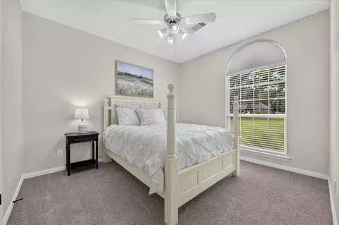 Bedroom - 421 Ben Boyd Rd, Argyle, TX 76226 photo 3 of 3