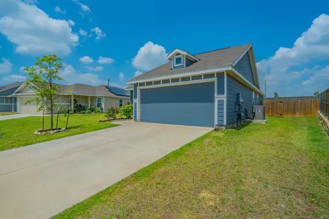 Exterior - 2708 Cobbleview Dr, Fort Worth, TX 76179 photo 3 of 7