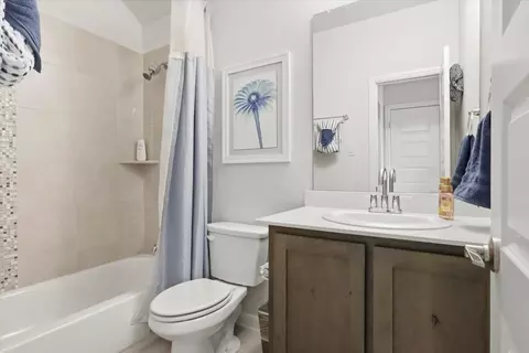 Bath - 529 Warner Dr, Anna, TX 75409 photo 4 of 5