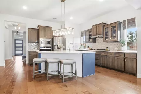 Kitchen - 529 Warner Dr, Anna, TX 75409 photo 3 of 4