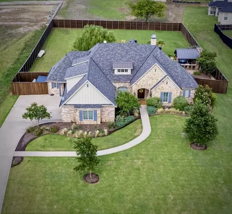 103 Eagle Point Dr, Waxahachie, TX 75165