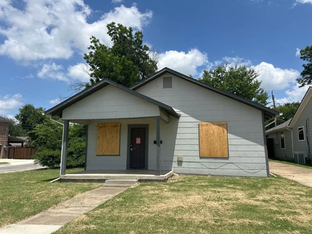 3301 Frazier Ave, Fort Worth, TX 76110