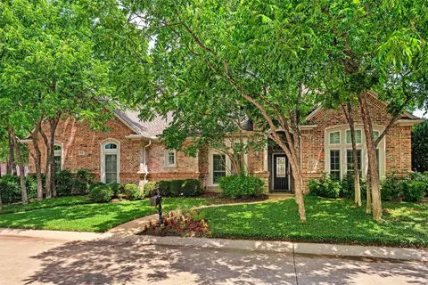 512 Ashmede Ct, Arlington, TX 76013