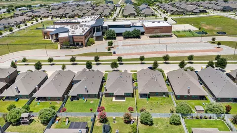 View/Area - 916 Hawks Way, Argyle, TX 76226 photo 3 of 6