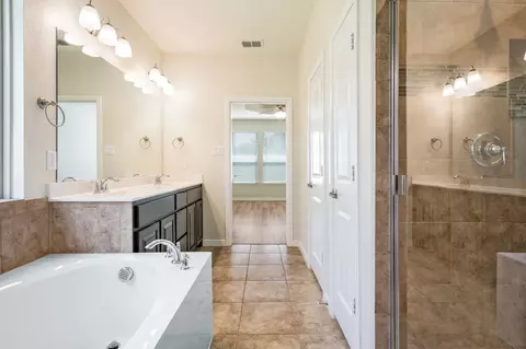 Entry Way - 916 Hawks Way, Argyle, TX 76226 photo 2 of 2