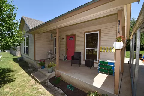 603 W 7th St, Brady, TX 76825