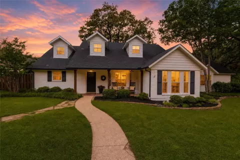 8948 David Fort Rd, Argyle, TX 76226