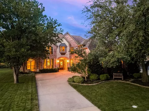 2505 Valley Glen Ct, Carrollton, TX 75010