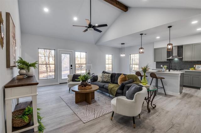 418 Kelly Ln, Seven Points, TX 75143