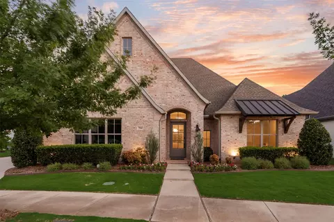 704 Winding Ridge Trl, Southlake, TX 76092